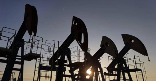 Giá dầu giảm 3% do căng thẳng Mỹ-Iran giảm leo thang