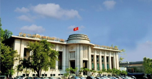 Lãi suất ngân hàng tăng sốc, vì đâu?