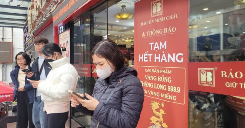 Đổ xô xếp hàng mua vàng, bạc