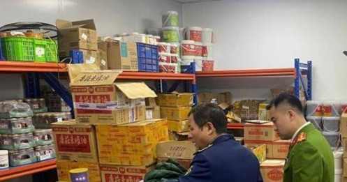 1,5 tấn thực phẩm không rõ nguồn gốc, dính dáng chuỗi lẩu nổi tiếng Hà Nội