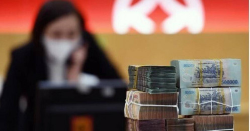 Điều gì đẩy lãi suất qua đêm lên 17%/năm chỉ trong vài phiên?