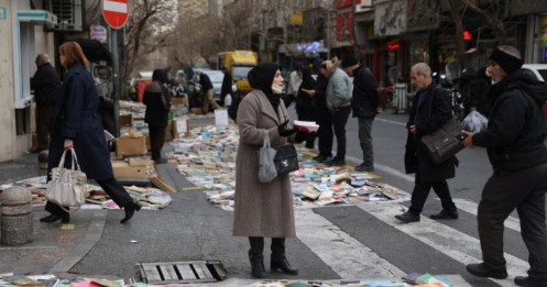 Không Internet, kinh tế Iran lao dốc không phanh