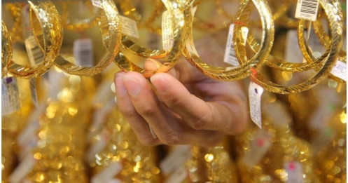 Sáng 6-2, giá vàng miếng SJC giảm thêm 4,2 triệu đồng/lượng