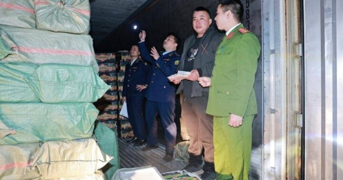 Phát hiện hơn 6 tấn lạp xưởng bẩn chuẩn bị tuồn ra thị trường dịp Tết