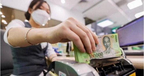 Vì sao lãi suất liên ngân hàng tăng sốc rồi “quay xe”?