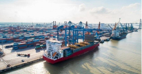 Vì sao cán cân thương mại đầu năm 2026 bất ngờ nhập siêu gần 2 tỷ USD?