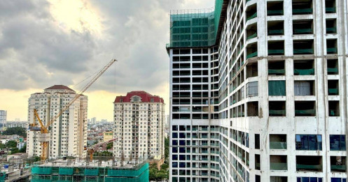 Lãi suất tăng, bất động sản chịu sức ép kép