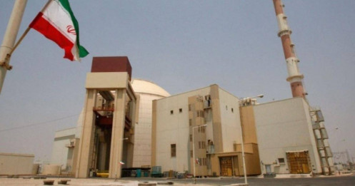 Vừa đối thoại vừa gây sức ép: Chiến lược “ cây gậy và củ cà rốt” của Mỹ với Iran