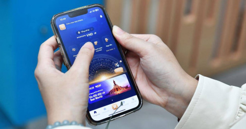 Chuyển tiền ngày giáp Tết Nguyên đán: Lý do càng vội càng phải chậm lại