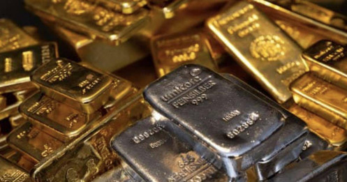 Giá vàng thế giới lấy lại mốc 5.000 USD