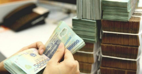 Thủ tướng: NHNN điều hành chính sách tiền tệ không 'gây sốc', kiểm soát tín dụng vào các lĩnh vực rủi ro