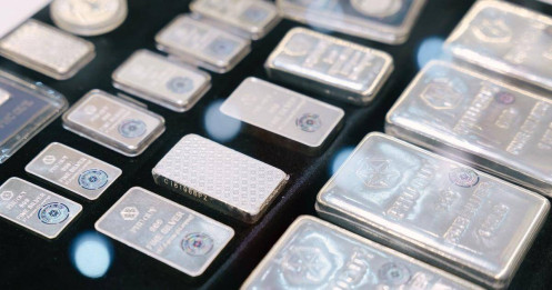 Bạc lên đỉnh rồi rơi tự do: Phép thử của dòng vốn đầu cơ?