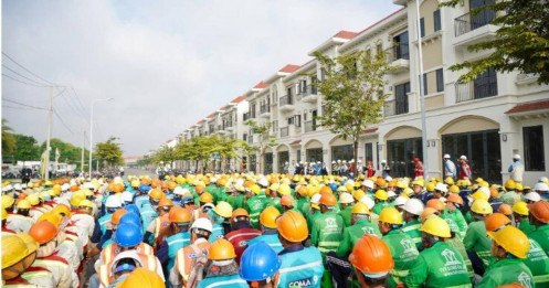 Một "ông lớn" BĐS bất ngờ tuyển dụng 15.000 nhân sự cho dự án "sống còn" 8 tỷ USD