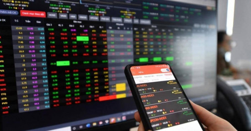 VN-Index tăng 10 điểm trước nghỉ Tết