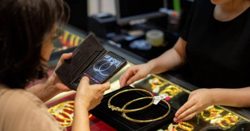 Giao dịch vàng thay đổi lớn: Bán từ 5 triệu phải chuyển khoản