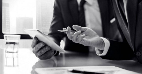 Xuất nhập khẩu lập kỷ lục lịch sử: Doanh nghiệp cảng biển bứt phá lợi nhuận và điểm rơi đầu tư 2026