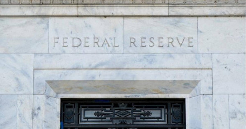 Phán quyết về thuế quan của Tòa án Tối cao làm lu mờ lộ trình lãi suất của Fed