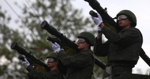 Iran ký thỏa thuận bí mật với Nga để mua hàng nghìn tên lửa vác vai?