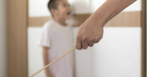 "Gia pháp online" gây sốt: Roi mây cháy hàng, các doanh nghiệp thu về gần 5 tỷ đồng