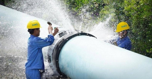 Triển vọng ngành nước: Đầu tư vào sự ổn định hay tăng trưởng đột phá?