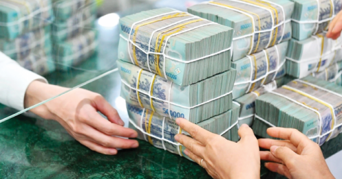 Gồng lãi ngân hàng,  nhiều gia đình trẻ 'toát mồ hôi' mỗi kỳ trả nợ