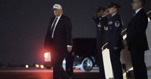 Động lực có thể thúc đẩy ông Trump quyết định không kích Iran