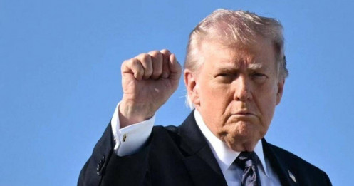Ông Trump thề trả thù cho binh sĩ thiệt mạng trong xung đột với Iran