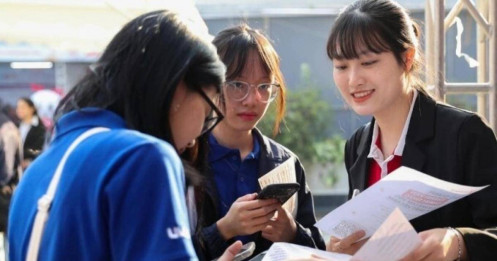 Học phí đại học tiếp tục leo thang, nhiều trường tăng 5–10%