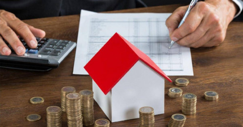Áp lực lãi suất "siết chặt' giấc mơ an cư