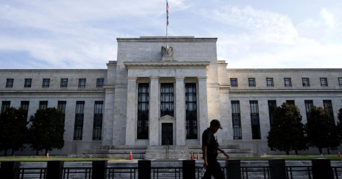 Báo cáo việc làm yếu khiến Fed khó cắt giảm lãi suất sau cú sốc giá dầu