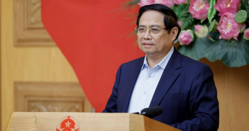 Thủ tướng: Không để thiếu xăng dầu, thiếu điện, thiếu năng lượng