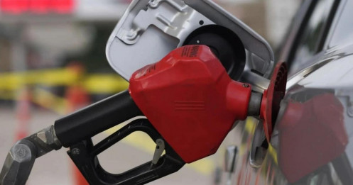 "Quả bom" lạm phát từ dầu Diesel: Hiểm họa tiềm ẩn sau bóng lưng giá xăng
