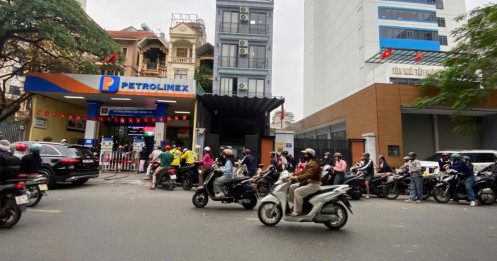 Giữ giá xăng dầu ổn định, tránh hiệu ứng 'domino' lên giá hàng hóa