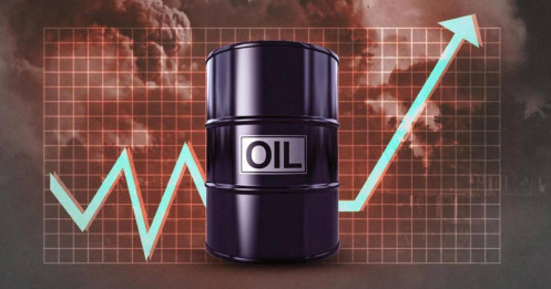 Giá dầu tăng vọt làm dấy lên lo ngại về suy thoái và lạm phát toàn cầu