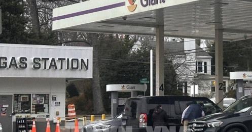 Mỹ tạm nới lỏng trừng phạt dầu Nga để hạ nhiệt thị trường năng lượng