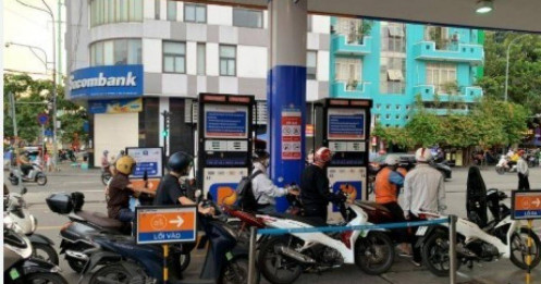 Xăng nhập khẩu từ Singapore lên gần 22.000 đồng/lít