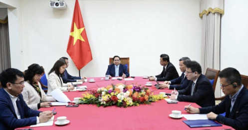 Thủ tướng điện đàm với Thủ tướng UAE, Qatar, Kuwait bàn về hợp tác năng lượng