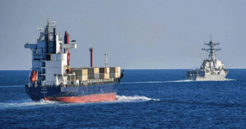 Cách Iran có thể thách thức tàu chiến Mỹ ở Eo biển Hormuz