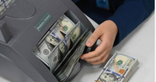 Vì sao USD tự do vượt 27.000 đồng?