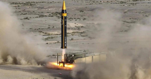 Iran tuyên bố chuyển sang tập kích bằng tên lửa mang đầu đạn trên một tấn