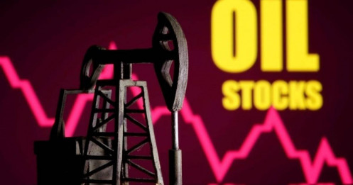 Giá xăng dầu 11-3: Xăng RON95 vọt lên sát ngưỡng 30.000 đồng/lít