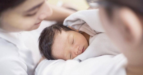 Sinh đủ 2 con trước 35 tuổi có thể được hỗ trợ 2 triệu đồng/lần sinh