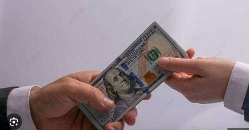 Sóng “bắt đáy” từ nội bộ: Lãnh đạo và người thân sắp chi tiền tỷ mua cổ phiếu