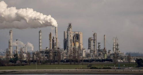 Thỏa thuận 300 tỷ USD tái khởi động ngành lọc dầu Mỹ