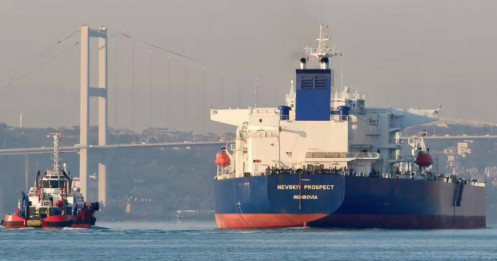 30 triệu thùng dầu Nga “mắc kẹt” ngoài biển bất ngờ được một nước châu Á gom sạch