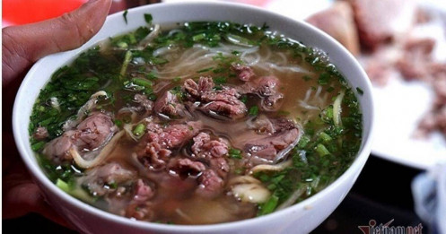 Loạt quán phở, bún tại Hà Nội tăng giá thêm 3.000-5.000 đồng/bát