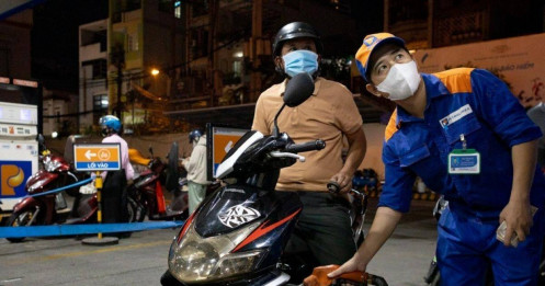 Xăng RON 95 lại....tăng, dầu hỏa nhảy vọt hơn 2.500 đồng/lít