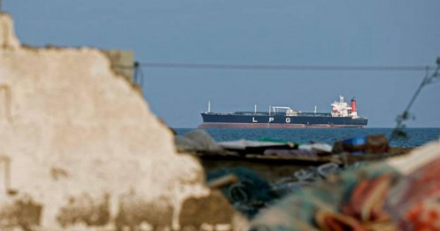 Đại diện Iran tại Liên Hợp Quốc cho biết nước này sẽ không đóng cửa eo biển Hormuz