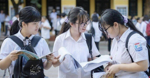 Hà Nội điều chỉnh quy định thi lớp 10, cuộc đua vào trường công có thể “nóng” hơn