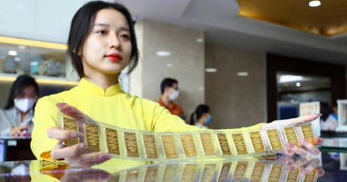 Giá vàng ngày 14/3: SJC giảm sâu, nhà đầu tư "nín thở" chờ sóng mới